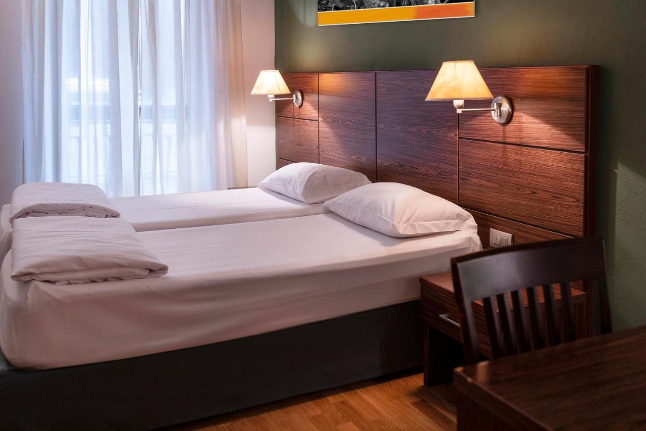Hotel Lago Di Garda مالتشيزينيه المظهر الخارجي الصورة