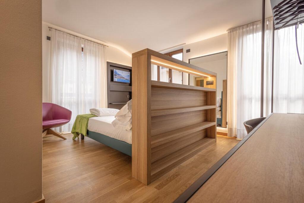Hotel Lago Di Garda مالتشيزينيه المظهر الخارجي الصورة